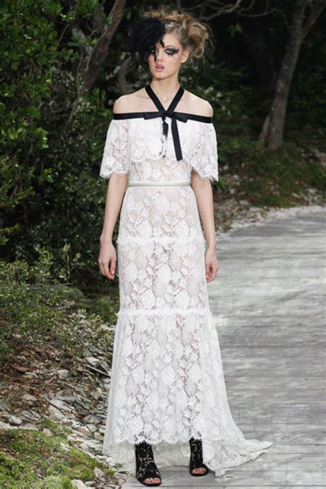 spring 2013 couture chanel|Runway: Chanel Couture Spring 2013 .